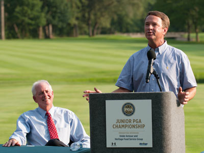 2012 U.S. Ryder Cup Captain Davis Love III addresses golfers at the Junior PGA Championship
